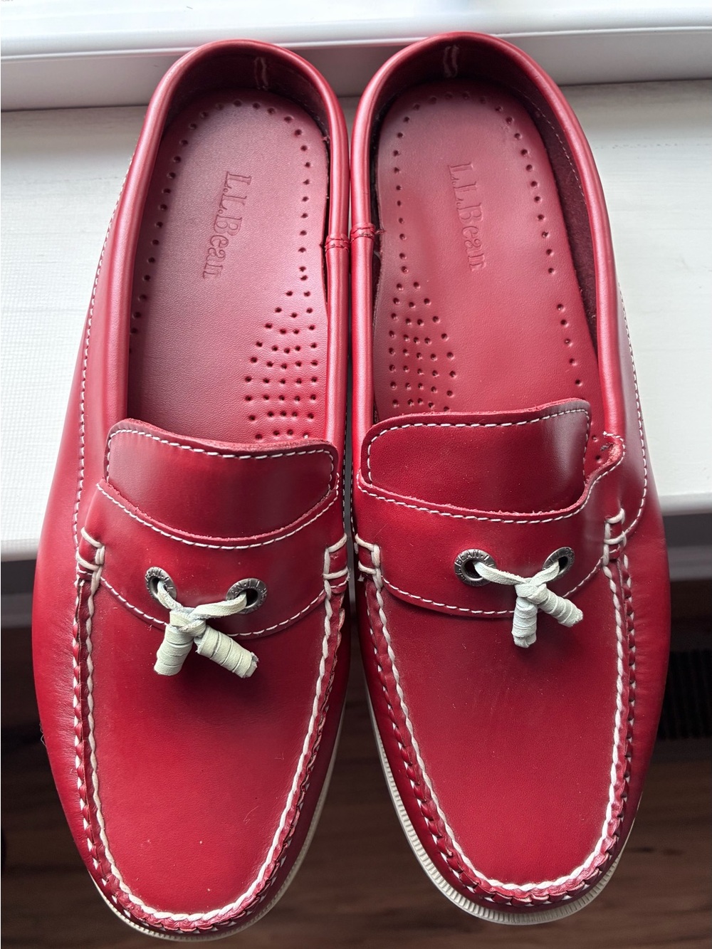 L.L. Bean women’s  Red Leather slides Sz 9